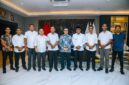 Bupati Malteng, ketika menemui Wakil Menteri Menteri Komunikasi dan Digital (Wamen Komdigi) Nezar Patria di kantor Komdigi, Selasa (6/5/2025). (Detik Indonesia/Dinamika Maluku)