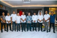 Bupati Malteng, ketika menemui Wakil Menteri Menteri Komunikasi dan Digital (Wamen Komdigi) Nezar Patria di kantor Komdigi, Selasa (6/5/2025). (Detik Indonesia/Dinamika Maluku)